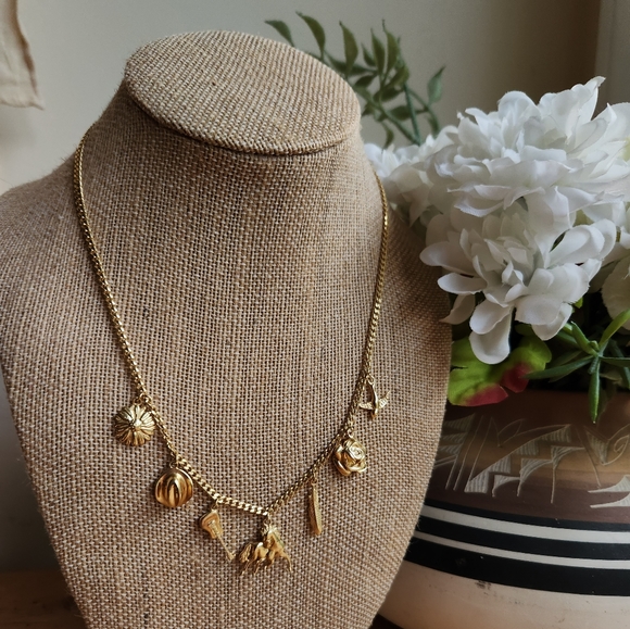 SALE ✨️ NWT Meadowland Charm Necklace - Picture 3 of 10